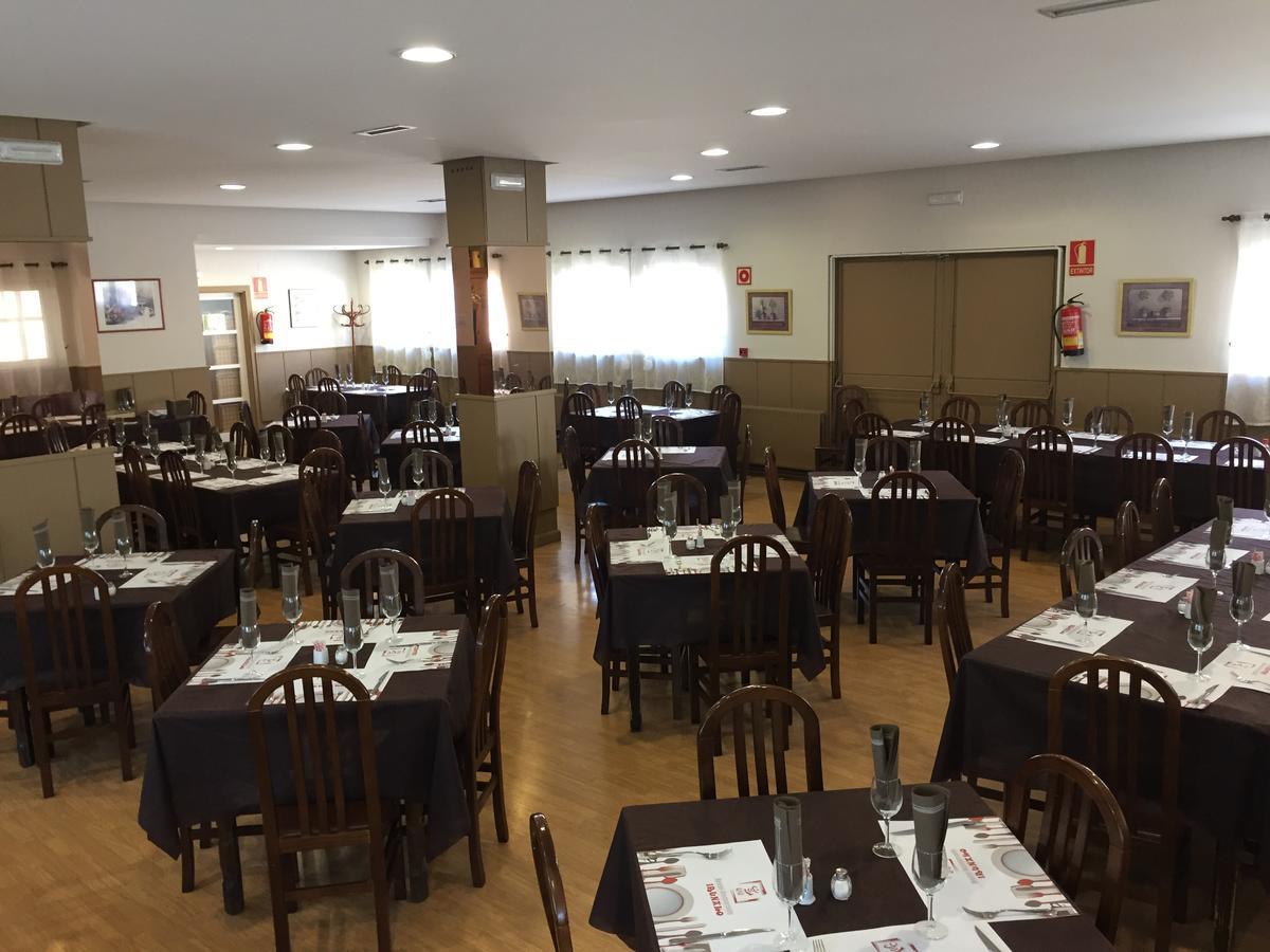 Hostal Restaurante Irunako Villafría de Burgos 外观 照片